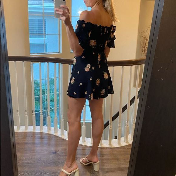 Reformation Rose Print Mini Dress in Black Sz 4 - Picture 7 of 7